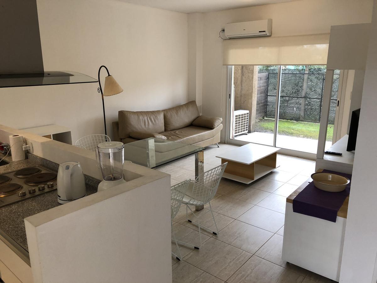 Va Pilar Apartment Ngoại thất bức ảnh